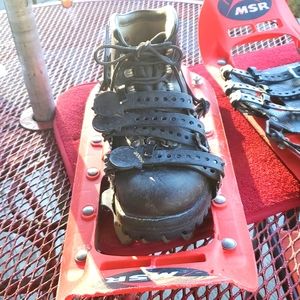 💥SOLD💥Peak Bagging Snow Shows